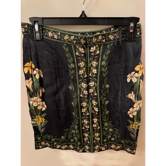 FARM Rio Flowers Arch Wrap Front Mini Skirt - Vibrant Floral - Picture 4 of 5